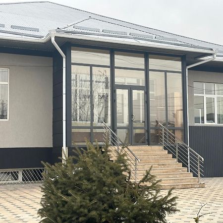 Sunny Hostel 奥什 外观 照片